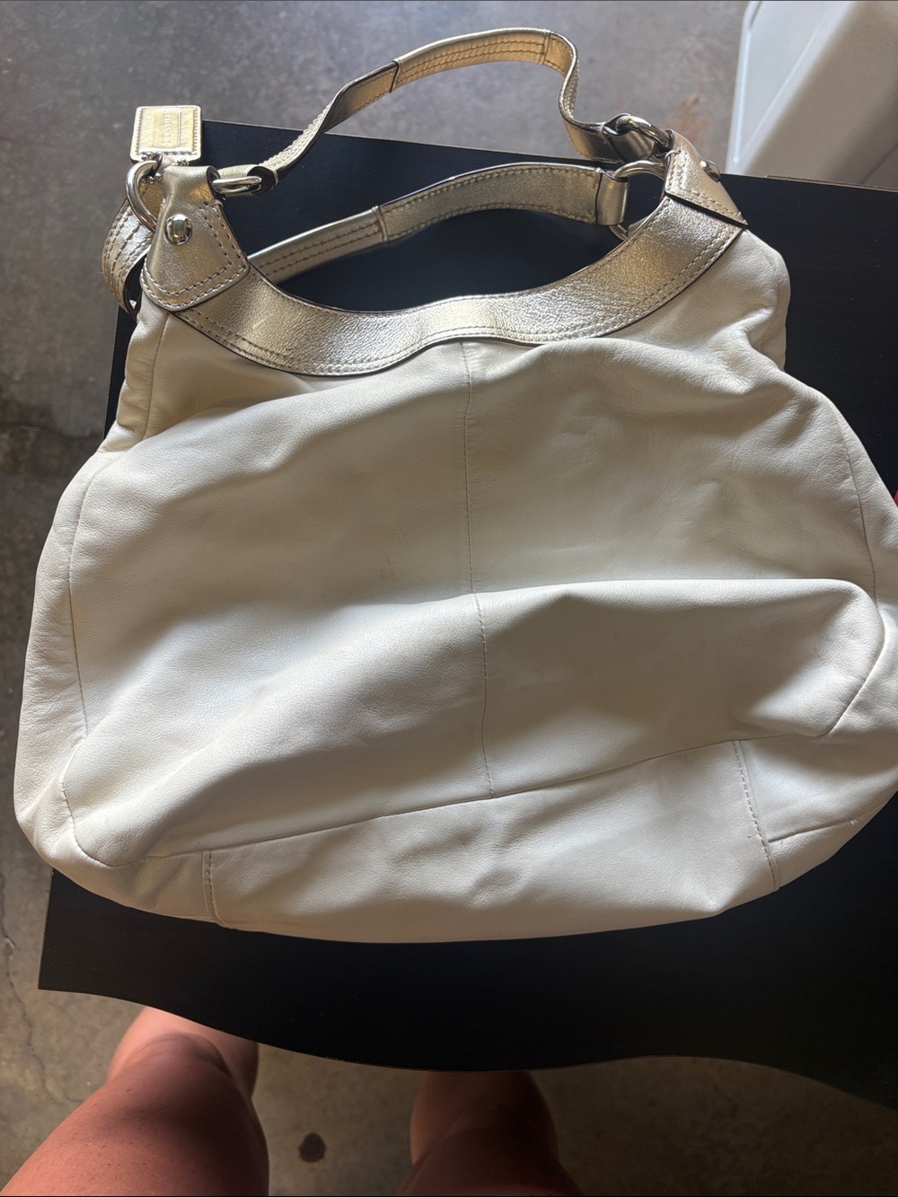 Women's White Leather Shoulder Bag with Metallic Trim - Picture 3 of 5